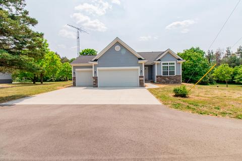 8853 Laingsburg Rd, Laingsburg, MI 48848