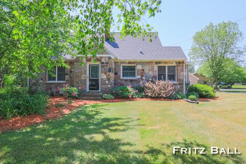 6747 Whites Bridge Rd, Belding, MI 48809 photo 2