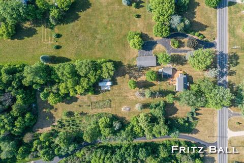 6747 Whites Bridge Rd, Belding, MI 48809 photo 3