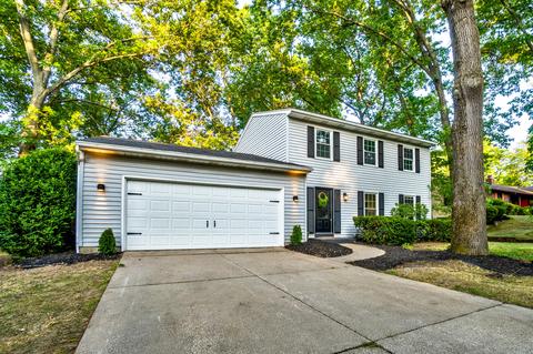 1202 Spruce Brook Dr, Kalamazoo, MI 49048