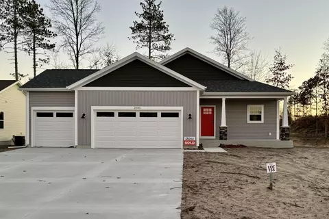 2505 Hawk Dr, Muskegon, MI 49444