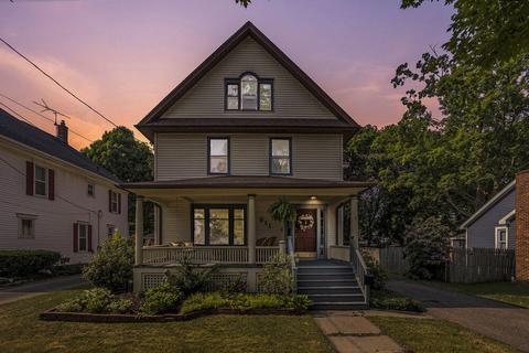611 W Mansion St, Marshall, MI 49068