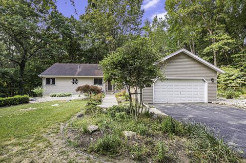 11998 Lynch Rd, Battle Creek, MI 49014