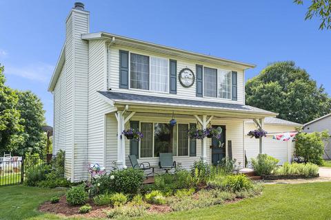 31785 Pawton Ln, Paw Paw, MI 49079