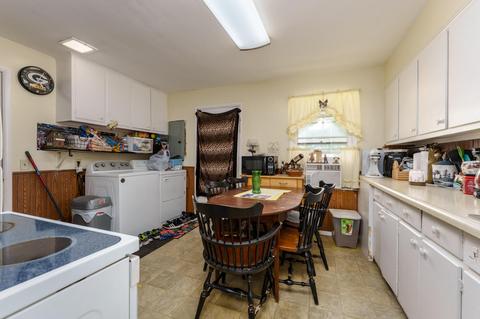 520 Ransom St, Augusta, MI 49012 photo 5