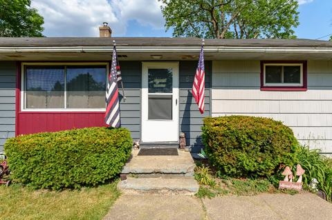 520 Ransom St, Augusta, MI 49012 photo 4