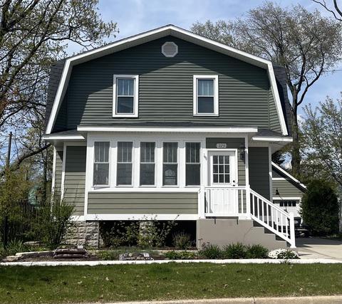 223 Oak St, South Haven, MI 49090
