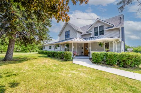 10627 Miller Rd, Baroda, MI 49101