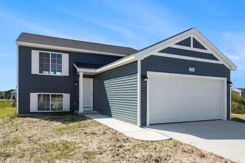 2764 Blooming Bud Ln, Kentwood, MI 49508