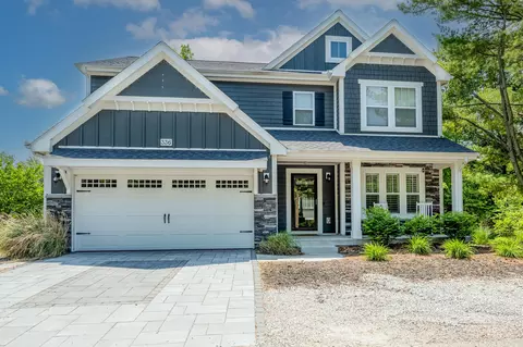 336 Preserve Dr, South Haven, MI 49090