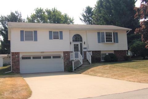 1265 Greenwich St, Manistee, MI 49660