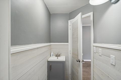 430 Madison St, Jackson, MI 49202 photo 23
