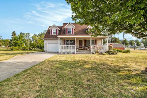 704 W Filer St, Ludington, MI 49431