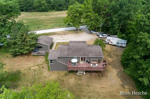 5840 Dumon Rd, Belding, MI 48809 photo 11