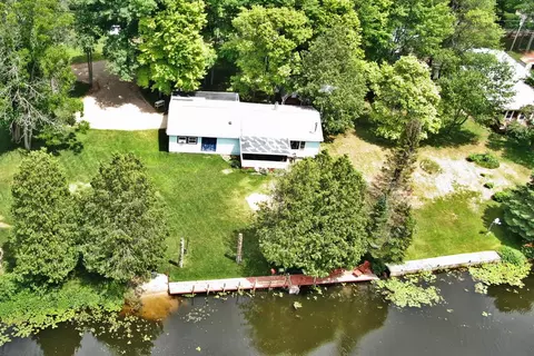 5321 Birch Island Dr, Barryton, MI 49305