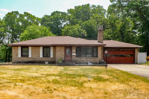 1122 40th St SW, Wyoming, MI 49509