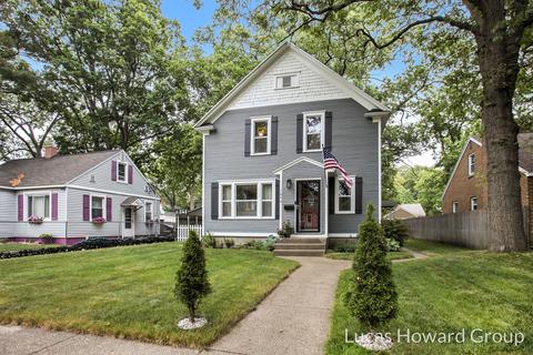 1896 5th St, Muskegon, MI 49441