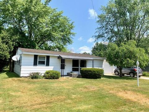 208 W Beryl St, Scottville, MI 49454