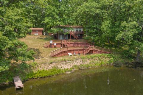 4816 Lake Rd, Farwell, MI 48622