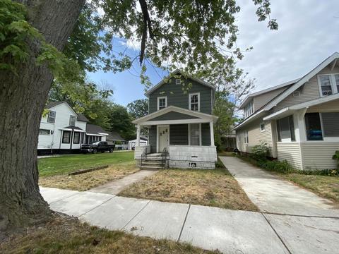 345 Amity Ave, Muskegon, MI 49442