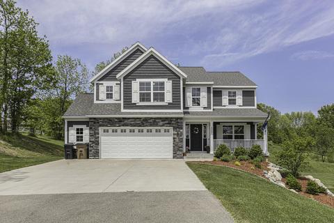 4305 7 Mile Rd NE, Belmont, MI 49306