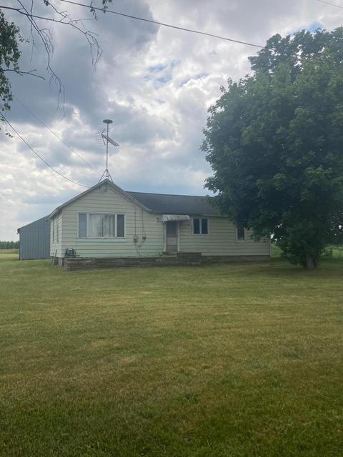 796 E Stanton Rd, Stanton, MI 48888 photo 3