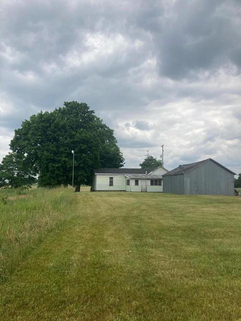 796 E Stanton Rd, Stanton, MI 48888 photo 6
