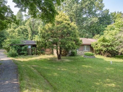 55849 Red Arrow Hwy, Lawrence, MI 49064