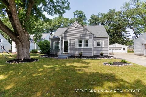 149 Holly St SW, Grand Rapids, MI 49548