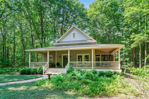 7098 Glenn Oaks Dr, South Haven, MI 49090