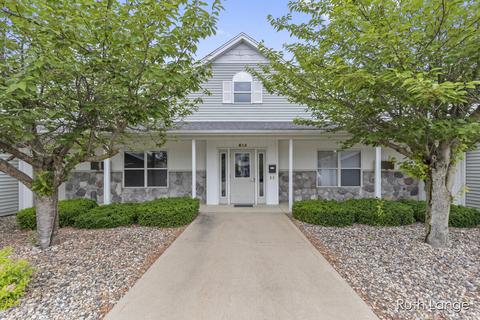 615 Trinity Dr #1, Caledonia, MI 49316