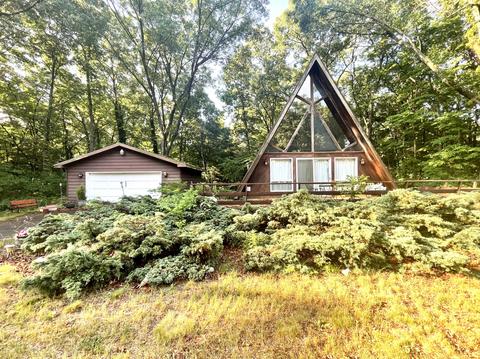 3914 Arrowhead Trl, Allegan, MI 49010