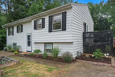 2301 Ashton Ave, Kalamazoo, MI 49004