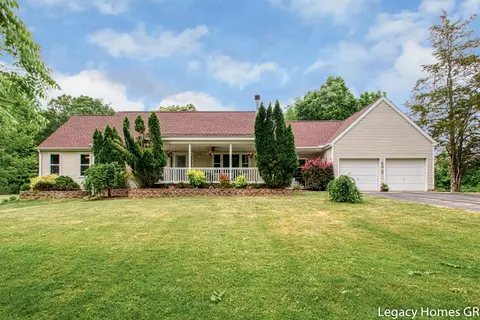 4816 E Territorial Rd, Pleasant Lake, MI 49272