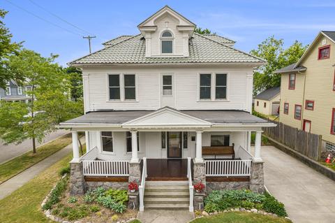1034 Chester St SE, Grand Rapids, MI 49506
