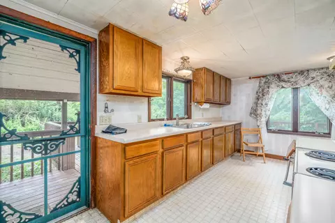 5609 Lacey Rd, Dowling, MI 49050 photo 3
