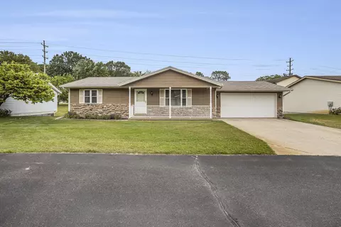 337 York View Ln NW, Comstock Park, MI 49321