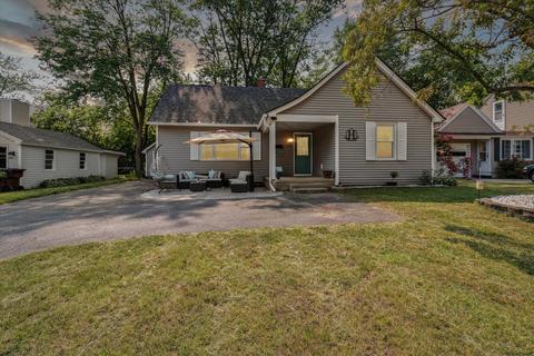 256 S Division St, Zeeland, MI 49464
