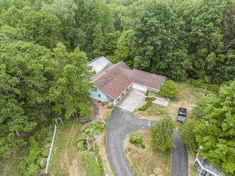 9540 E Napier Ave, Benton Harbor, MI 49022