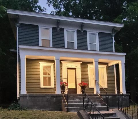 174 W State Rd, Newaygo, MI 49337