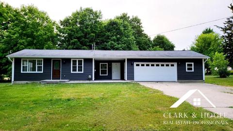 525 Hanover St, Hubbardston, MI 48845