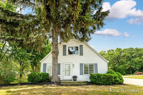 2006 4 Mile Rd NE, Grand Rapids, MI 49525