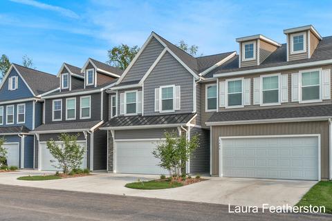 3404 Snake River St SW, Wyoming, MI 49418