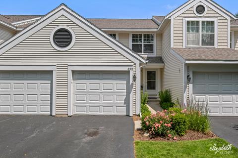 699 Sun Chase Dr, Holland, MI 49424