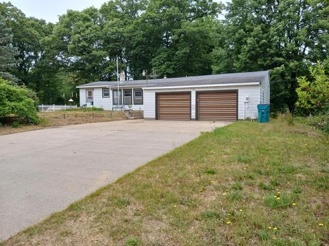 3498 W Giles Rd, Muskegon, MI 49445