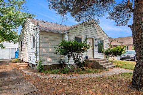 4415 Walton Ave, Grand Rapids, MI 49548