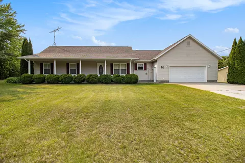 3160 Duley Dr, Muskegon, MI 49445
