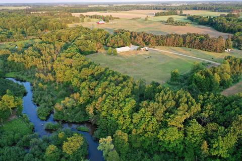 8393 N Lasalle Rd, Free Soil, MI 49411