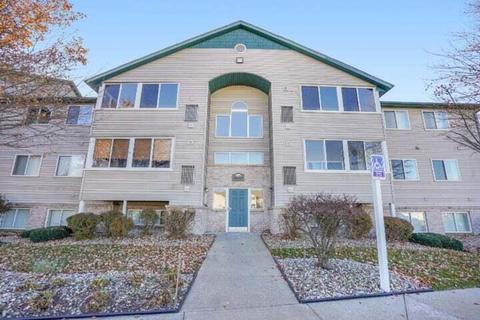 5887 Crosswinds Dr #24, Norton Shores, MI 49444