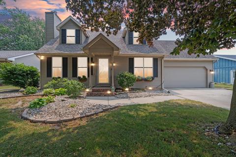 66 Seeley St, Coldwater, MI 49036